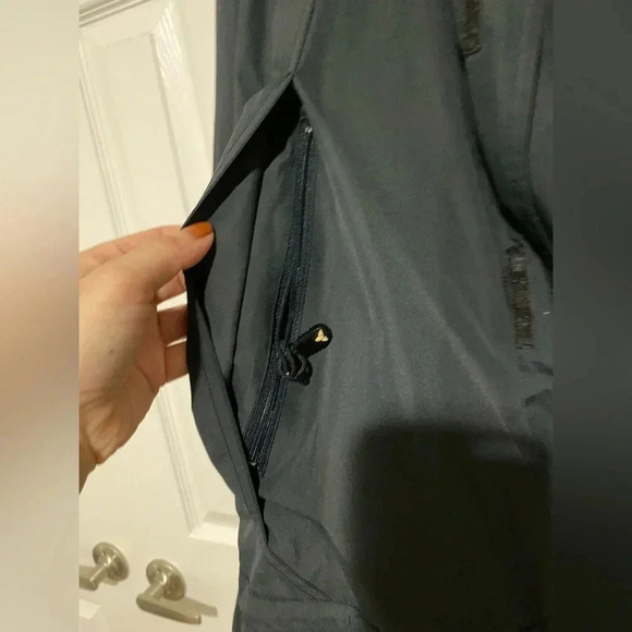 VAUDE cycling jacket size xl - Picture 6 of 16